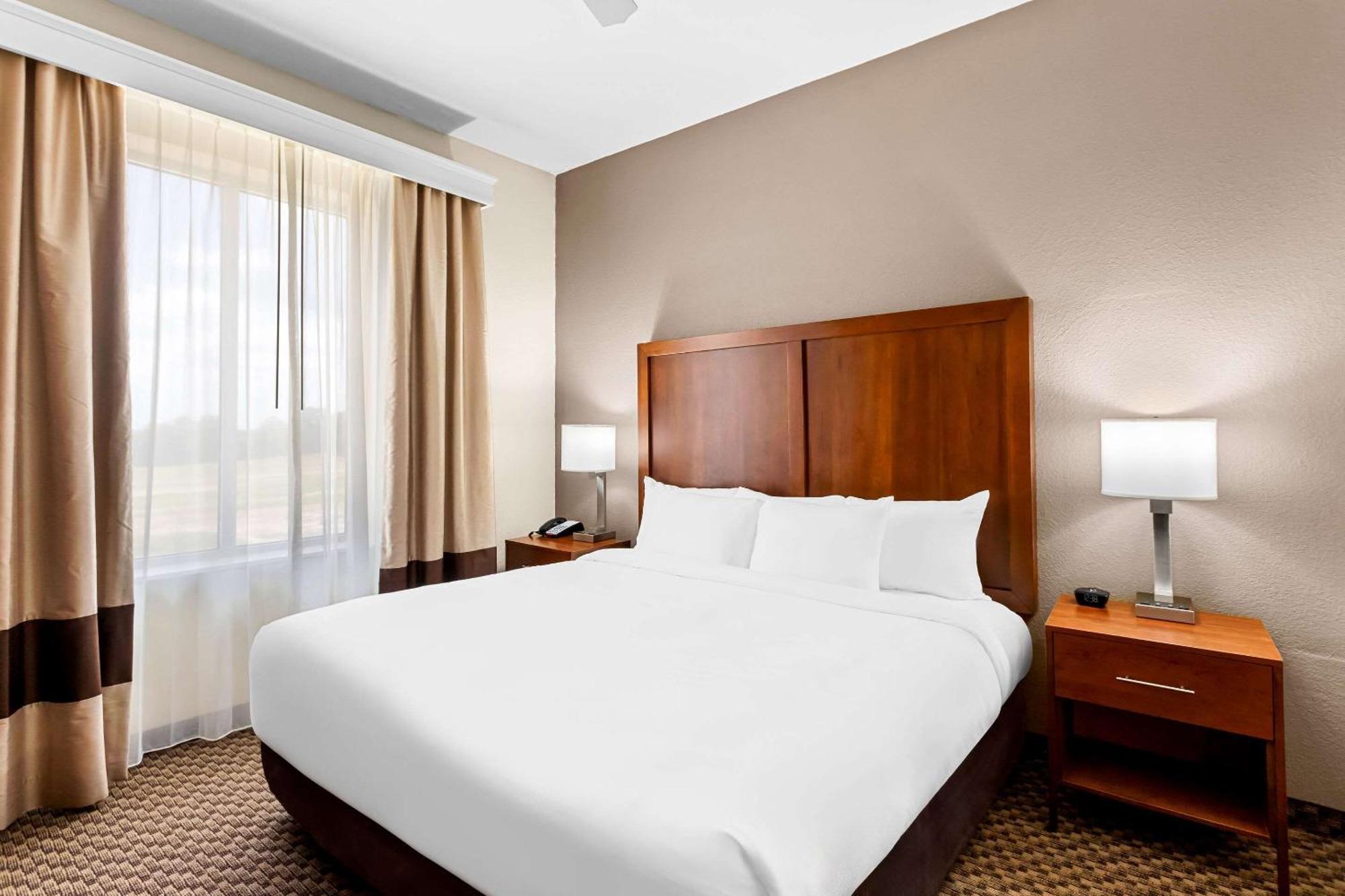 Comfort Inn & Suites Grenada Zewnętrze zdjęcie